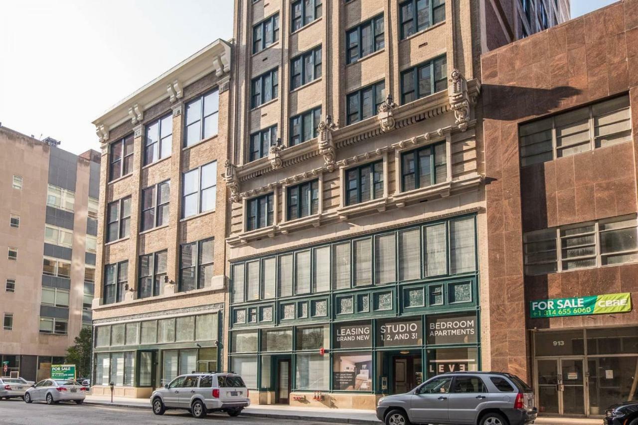 Frontdesk 917 Locust St Apts Downtown St Louis Apartment Saint Louis Exterior photo